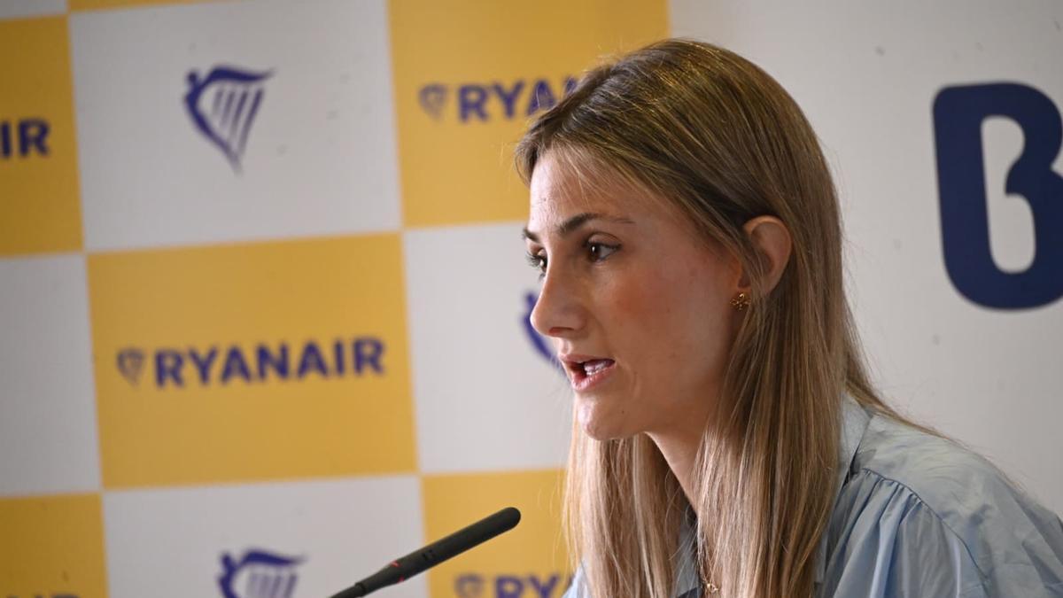 Presentación en Elche de la nueva programación de Ryanair