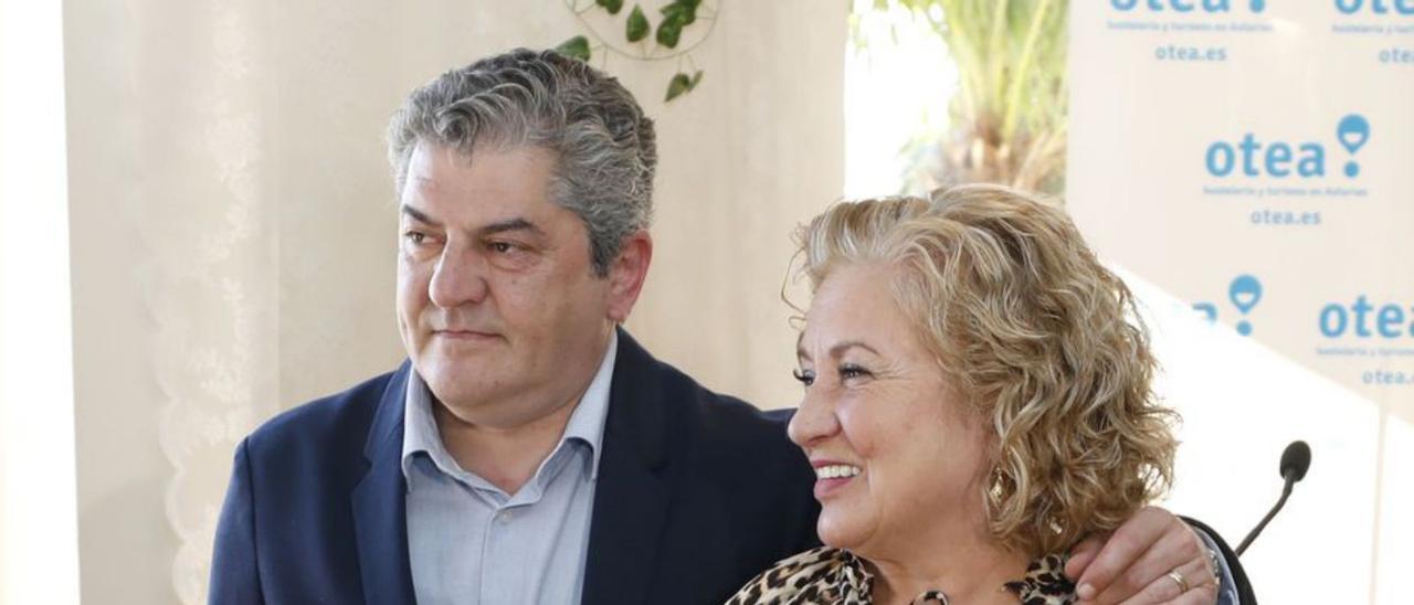 José Luis Suárez y Mari Fernández, ayer, en Abuli. | L. Murias