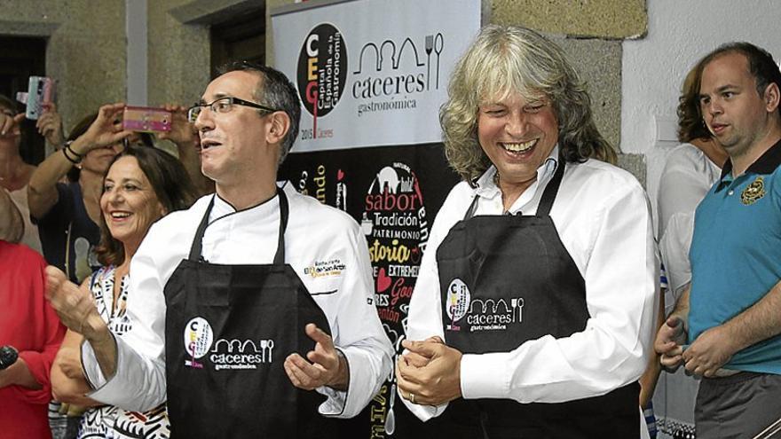 Cáceres cede el testigo como Ciudad Española de la Gastronomía a Toledo