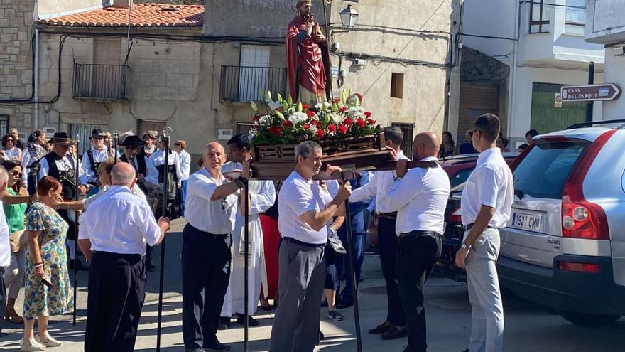 Solemne traslado en la villa de los Arribes