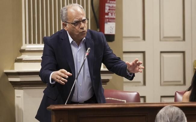 18/04/2017.CANARIAS POLITICA.Pleno del Parlamento de Canarias..Fotos: Carsten W. Lauritsen