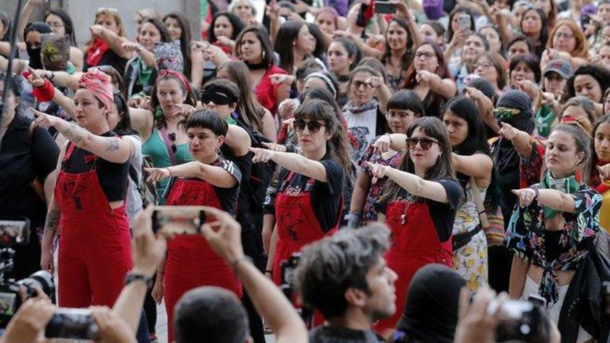 El colectivo chileno LasTesis sobre el feminicidio: &quot;Es ahora o nunca&quot;