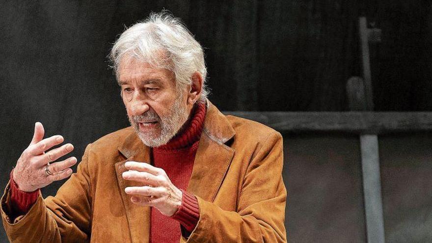 José Sacristán: «Están volviendo ecos siniestros de totalitarismos, patrias y dioses»