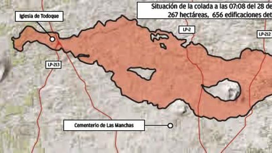 La lava se precipita al océano desde un acantilado y crea nubes de gas nocivo.