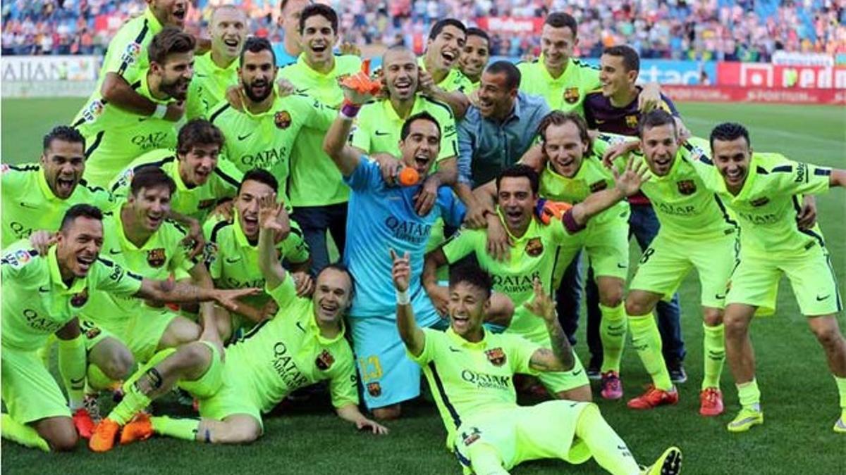 El FC Barcelona cerró su última visita al Vicente Calderón con triunfo y celebración liguera