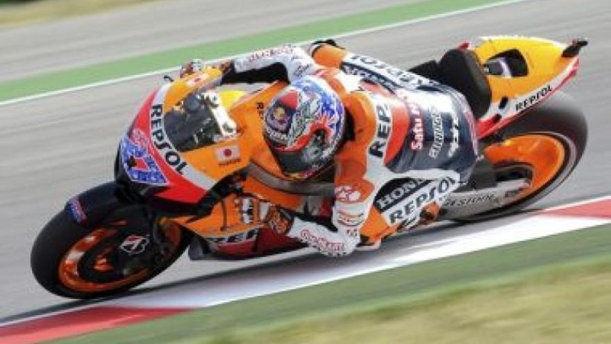 Stoner, como no, delante de Lorenzo y Pedrosa