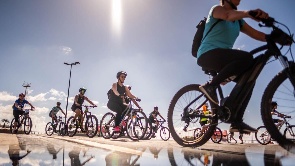 Un momento de una edición de la Fiesta de la bicicleta en Santa Cruz de Tenerife