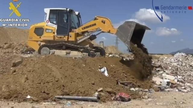 Terreny on s’enterraven els residus contaminants. | GUÀRDIA CIVIL