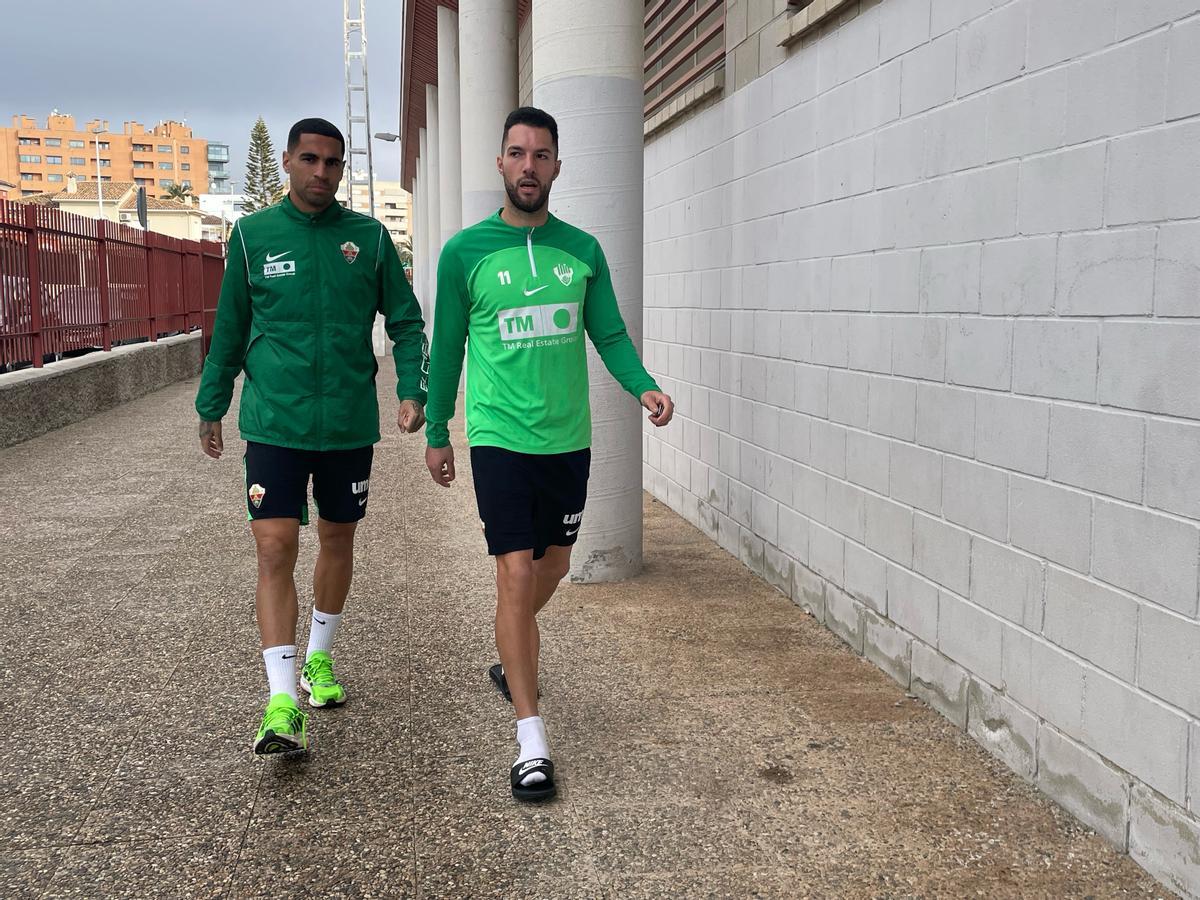 Tete Morente llega al entreno junto a Omar Mascarell