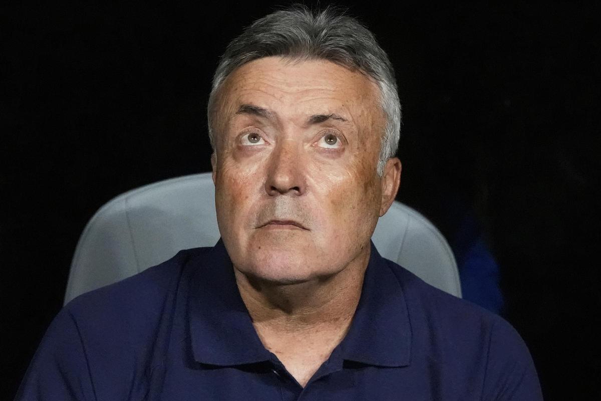 Domènec Torrent, durante el partido contra el Borussia Dortmund