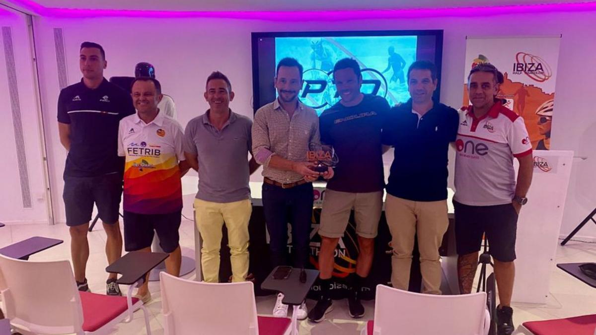 Imagen del acto de presentación del Ibiza Half Triathlon. | D.I.