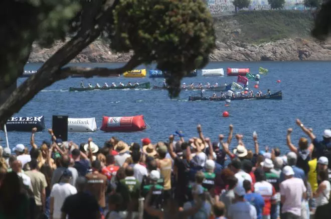 Orio y Urdaibai triunfan en  la Bandera Cidade da Coruña de Traineras