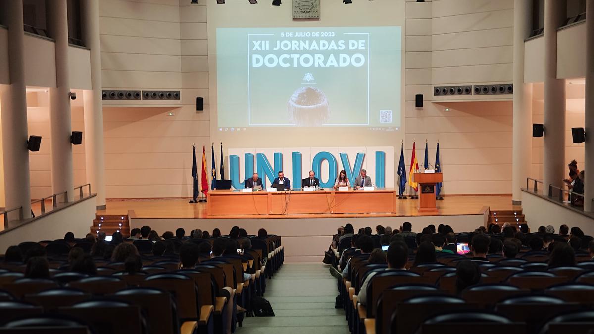 La presentación de las jornadas en el salón de actos de la Politécnica. | A. Velasco