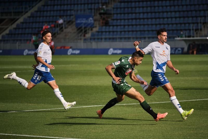 Encuentro entre el CD Tenerife y el RC Deportivo