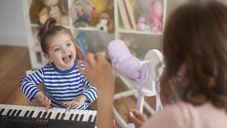 Anglès mitjançant la música a les primeres edats