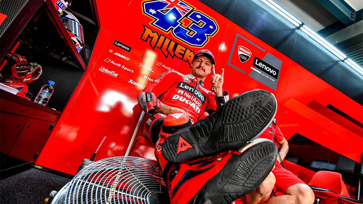 Jack Miller, en el box de Ducati