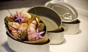 ’Llauna de gambes amb allada’, del xef Carles Abellan.