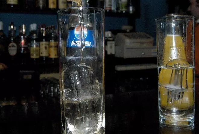 Se enfrenta a 3 años y medio de cárcel por una agresión en un bar con una copa de cristal fracturada