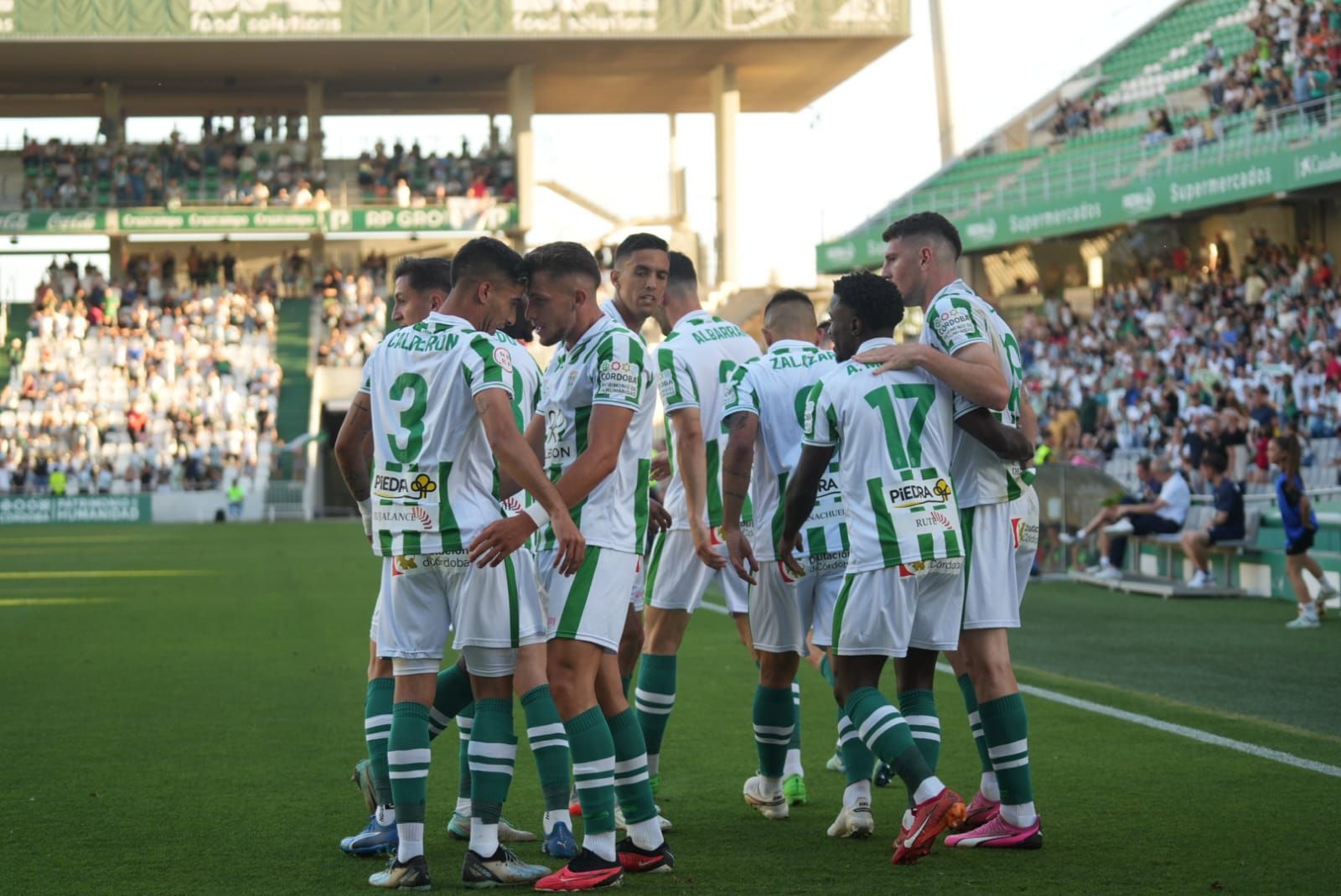 Córdoba CF-Sanluqueño: el partido en imágenes