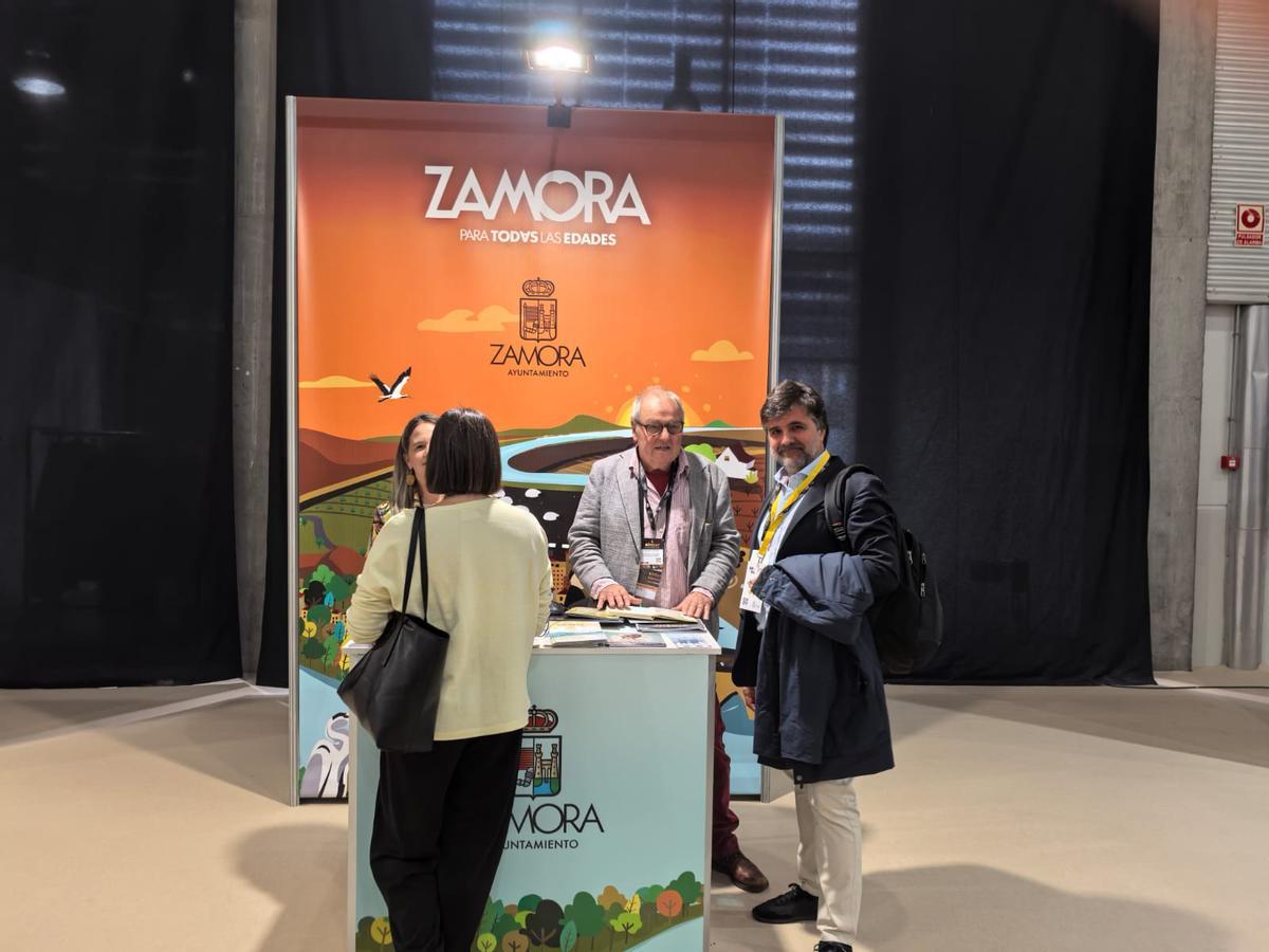 Stand de Zamora en Intur Negocios