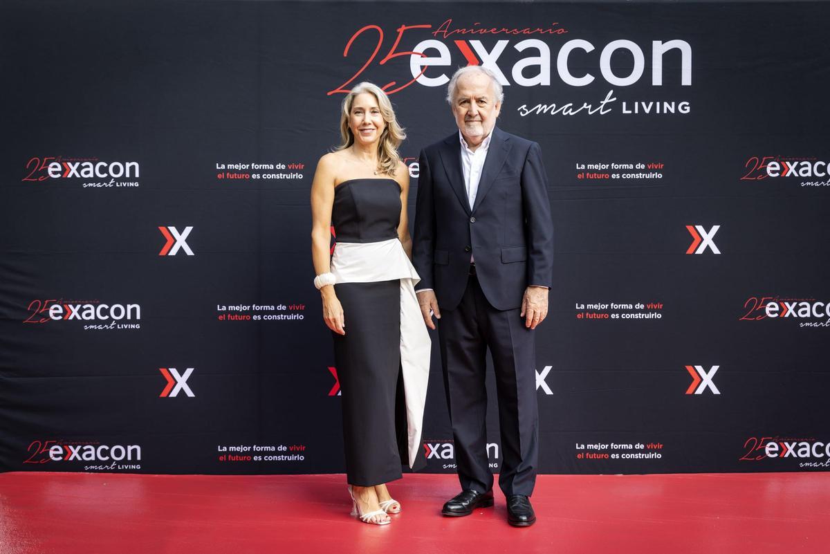 Elena Cuberos y Gastón Aigneren, directores generales de Exxacon