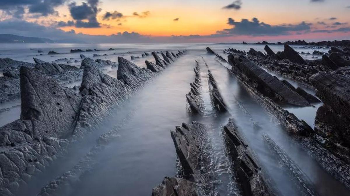 Platja de Saconeta a Guipúscoa, un dels llocs més espectaculars d'Espanya.