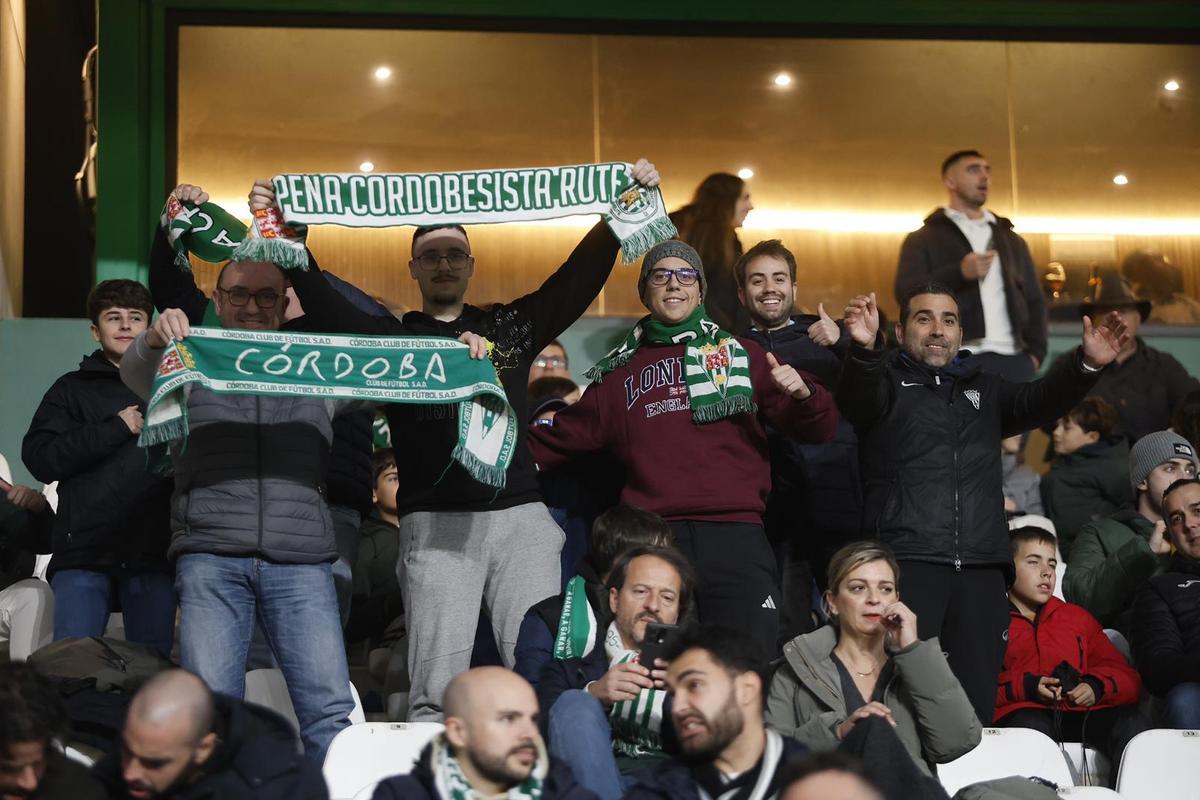 Córdoba CF-Burgos | Las imágenes de la afición en El Arcángel