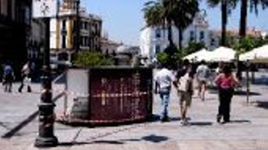 Actos vandálicos en la plaza de España