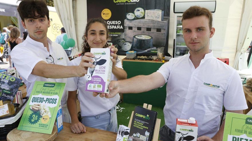 La Feria de Muestras sigue siendo bautismo de fuego laboral para los jóvenes asturianos: &quot;Dinero y experiencia&quot;