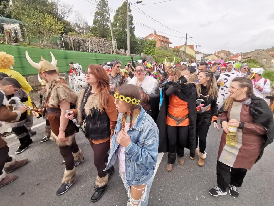 Moaña, Aldán y Bueu dicen adiós a sus carnavales con altas dosis de humor y originalidad.