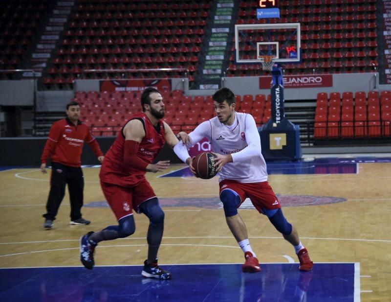 Entrenamiento a puerta abierta del Tecnyconta Zaragoza