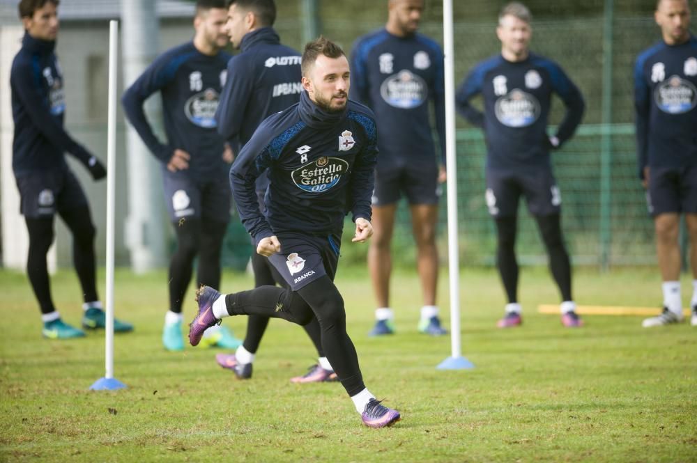 El técnico convoca a 19 jugadores, por lo que tendrá que hacer un último descarte antes del encuentro ante el Sevilla.