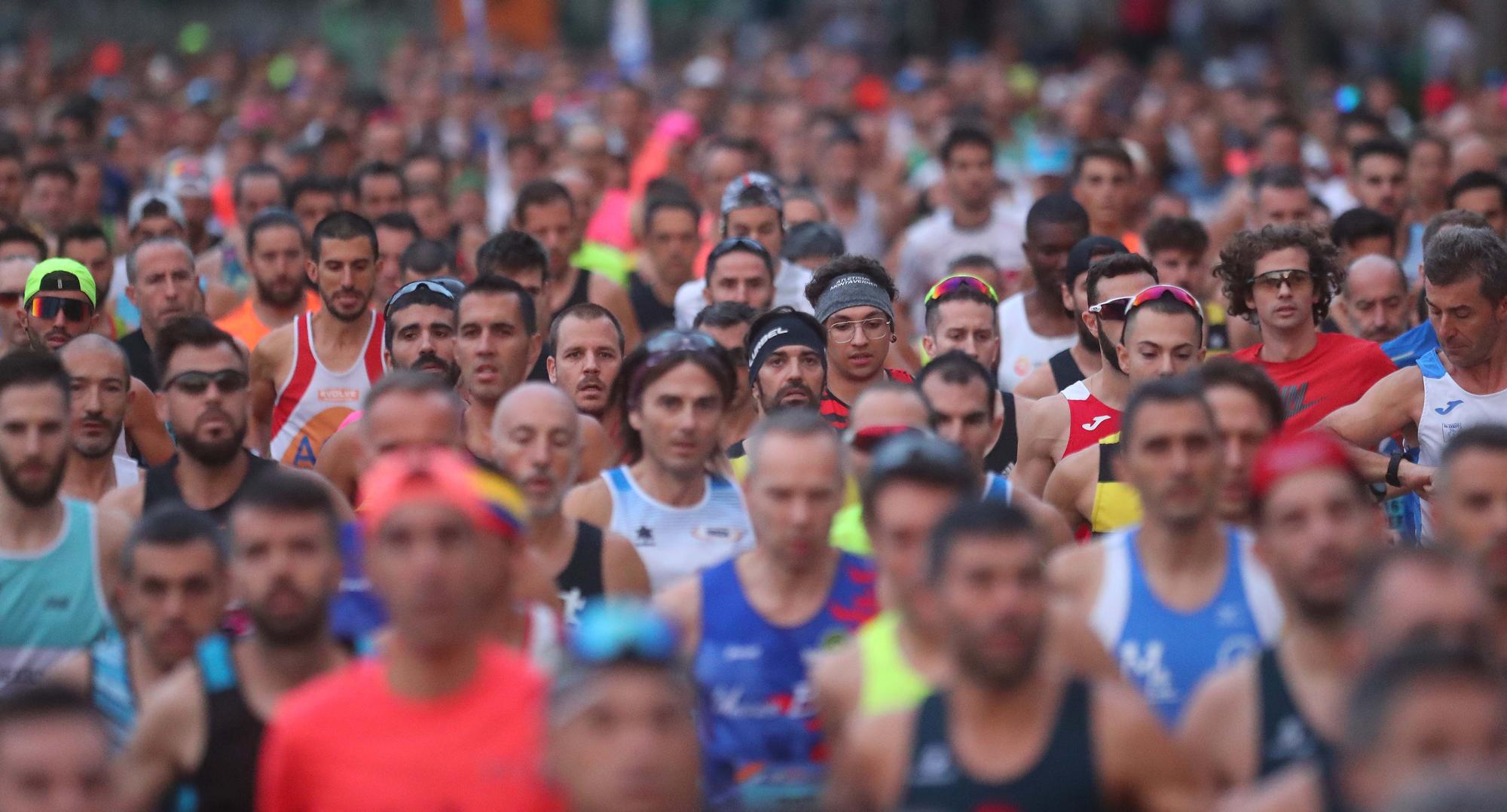 Media Maratón Valencia 2022: Salida y Meta | Busca tu foto