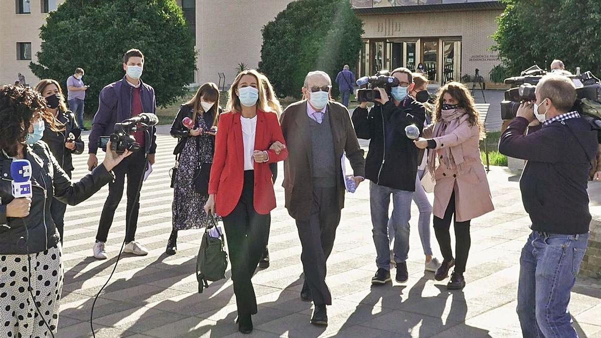 Imagen de archivo de Carlos Fabra a la salida de los juzgados.  | E.P.