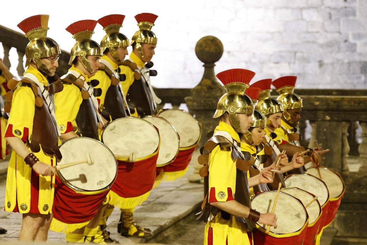 Les imatges de la processó del Sant Enterrament de Girona