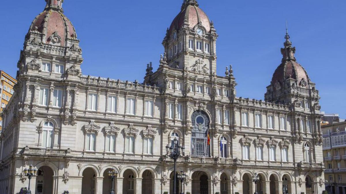 Fachada del Palacio Municipal de María Pita.