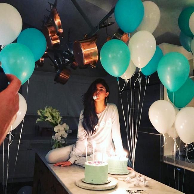 Selena Gomez celebra su 25 cumpleaños