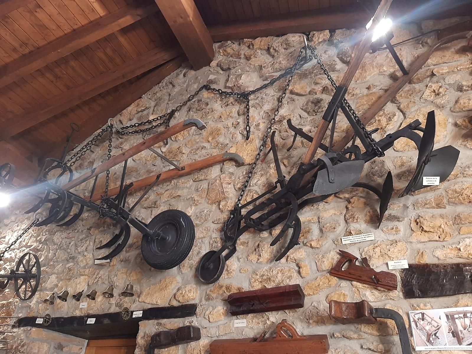 Una fragua llena de historia: así es el museo particular de Chema Martínez en Tuernes