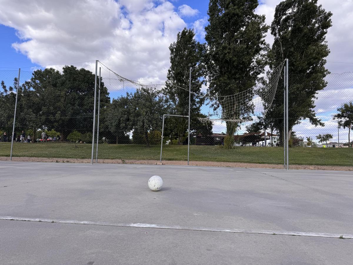 Imagen de una pista del Río sin portería