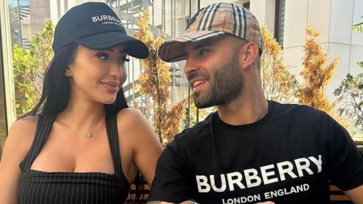 Nudismo en Dubai: Así es la foto más 'hot' de Aurah y Jesé en la cama