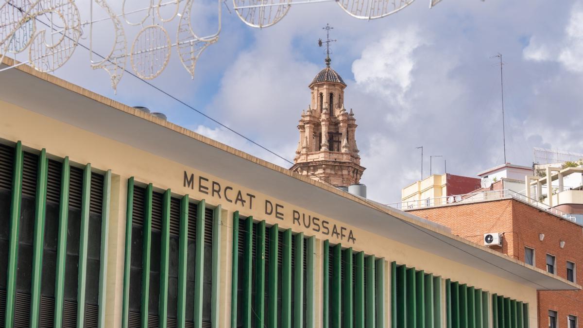 Façana actual del mercat de Russafa, a València
