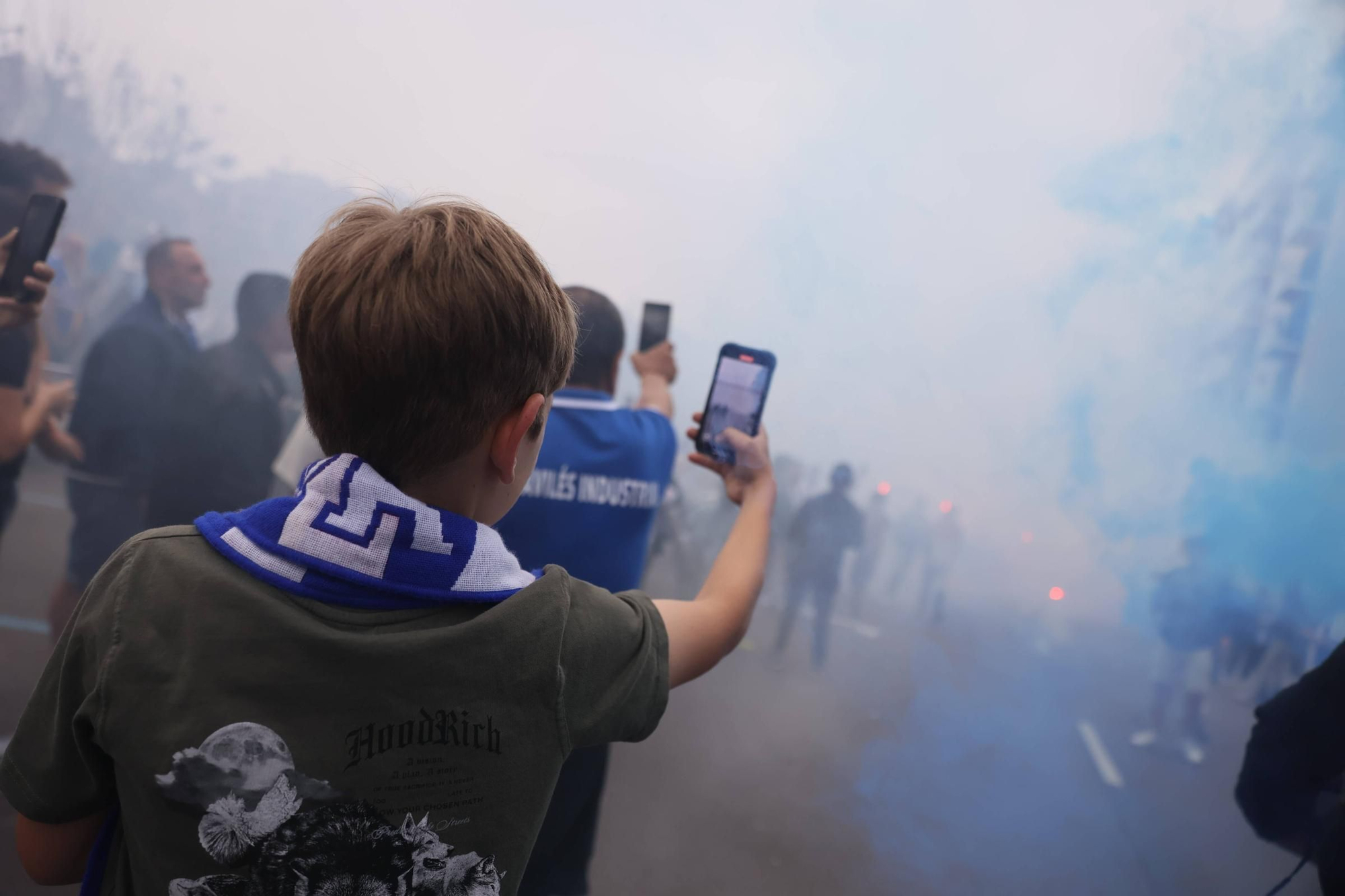 EN IMÁGENES: Avilés se tiñe de blanquiazul para la final por el ascenso ante el Rayo Majadahonda