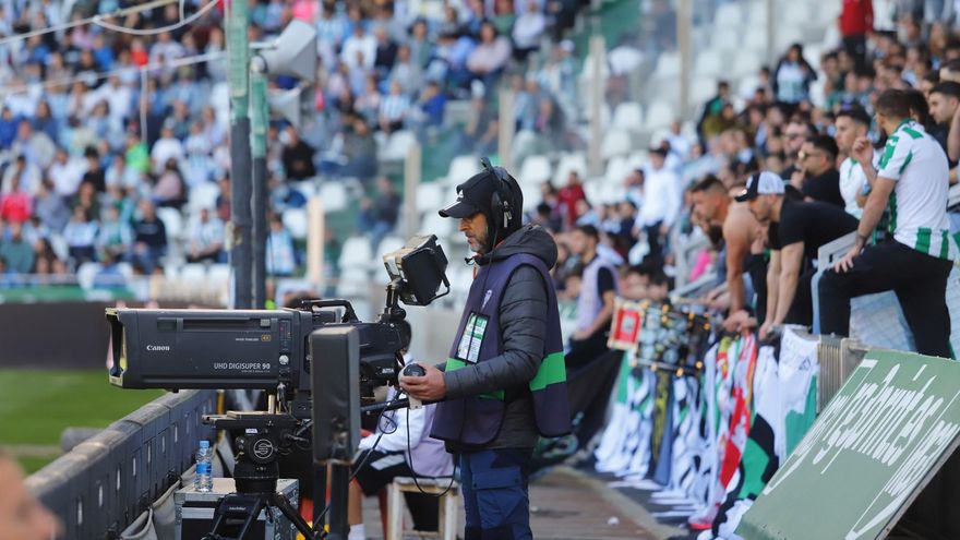 Horario y dónde ver en directo por televisión el Córdoba CF-Ittihad que abrirá la serie de amistosos de pretemporada del conjunto blanquiverde