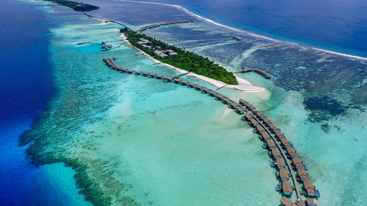 Maldivas, pareja confinada
