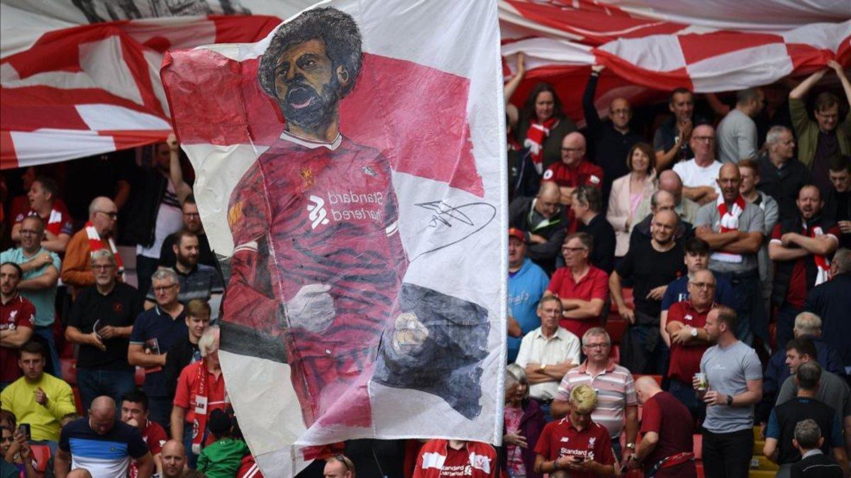 Los aficionados británicos llenan los estadios para disfrutar del 'Boxing Day'