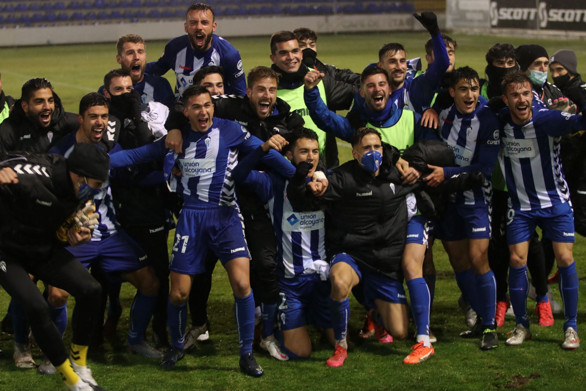 El Alcoyano elimina al Huesca de la Copa del Rey