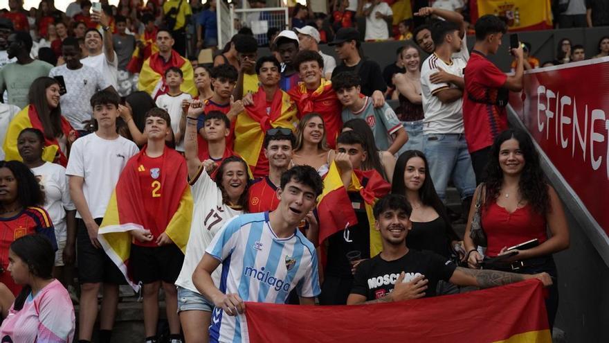 Ambient a l'estadi del congost durant la final de mundial, Espanya - Argentina