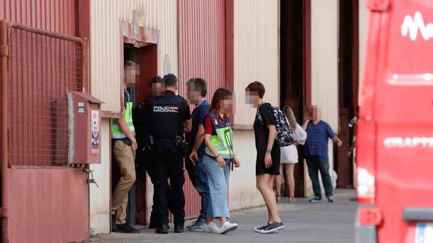 Un trabajador muere al caer del tejado de una empresa en el polígono de Son Castelló