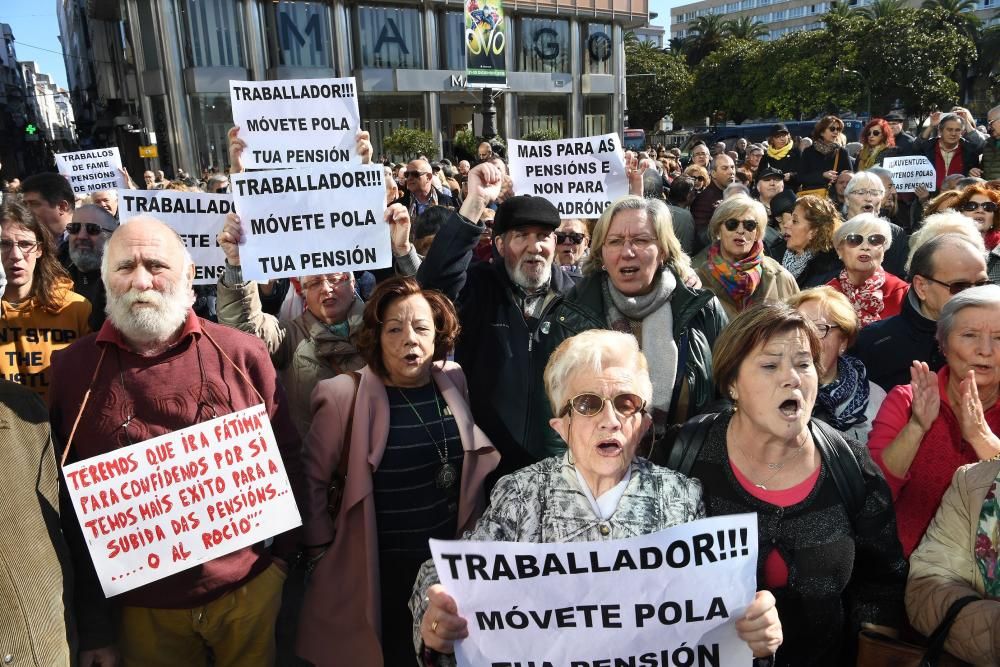 Jubilados de A Coruña exigen "pensiones dignas"