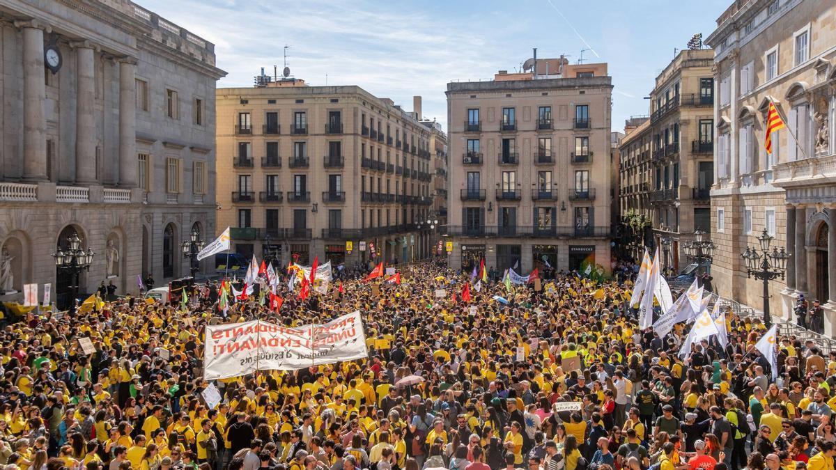 Manifestación docente en Barcelona: imágenes de la movilización